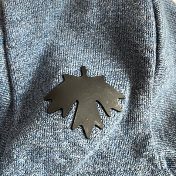 Roots kids blue hoodie with black logos size youth small (5-6 years) - Picture 8 of 9